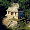templo_maya_sol_nocturno